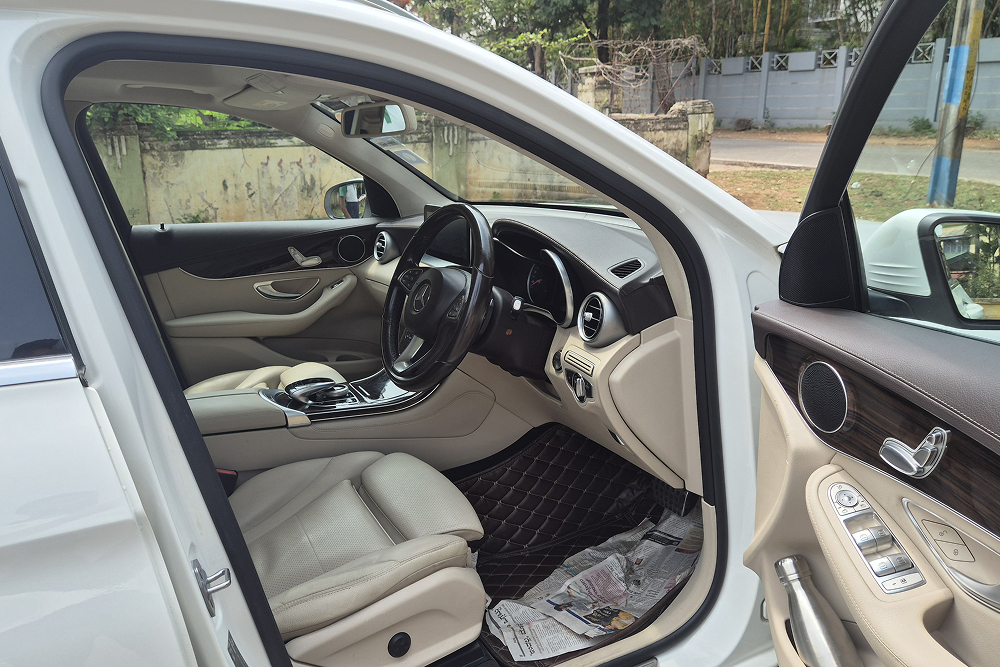 Mercedes-Benz GLC 220D Progressive photo 10